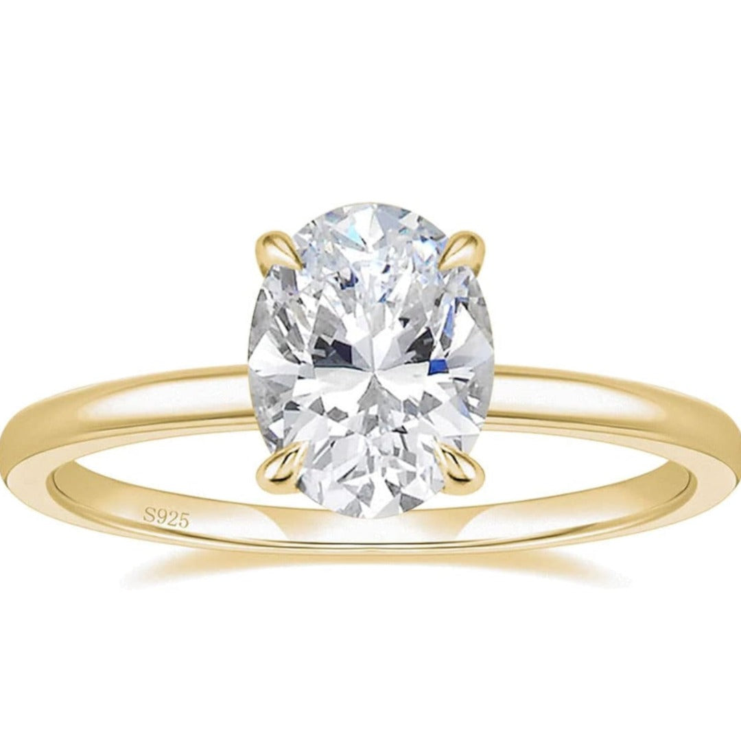 Engagement Ring Oval Cut Solitaire